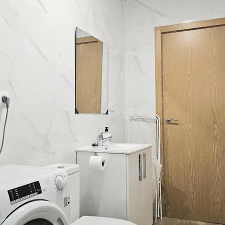 דירה Apartamento Familiar Goldentower *