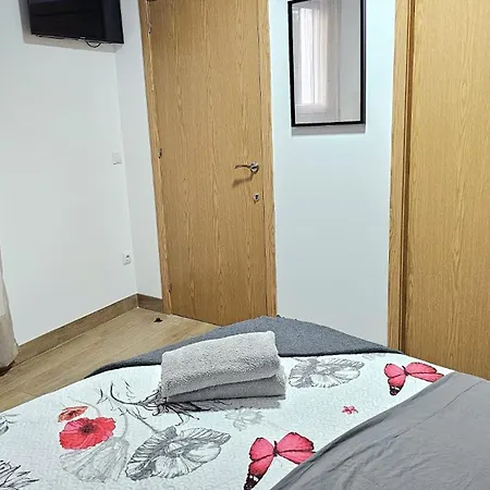 Penzion Golden Tower - Auto Check-in 3*